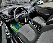 Hyundai Solaris I , 2011 г., автомат, бензин - фото 10