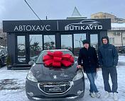 Peugeot 208 I , 2013 г., механика, бензин