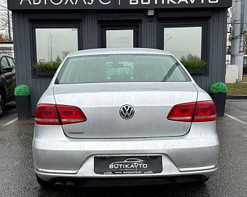 Volkswagen Passat B7 - фото 5