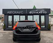 Volvo V60 I · Рестайлинг , 2015 г., механика, дизель - фото 6