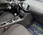 Peugeot 308 T9 · Рестайлинг , 2018 г., механика, дизель - фото 11