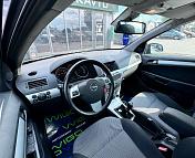 Opel Astra H · Рестайлинг , 2010 г., механика, бензин - фото 10