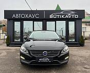 Volvo V60 I · Рестайлинг , 2015 г., механика, дизель - фото 2