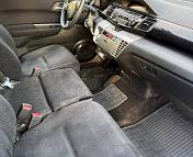 Honda FR-V I , 2005 г., механика, бензин - фото 14