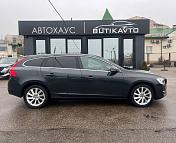 Volvo V60 I · Рестайлинг , 2014 г., механика, дизель - фото 8