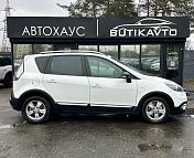 Renault Scenic III · 2-й рестайлинг , 2013 г., механика, дизель  - фото 17