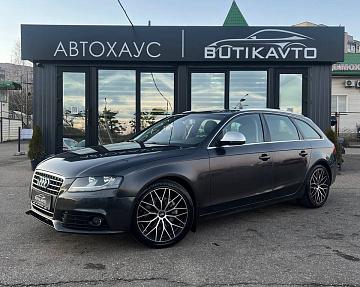 Audi A4 B8 - фото 3