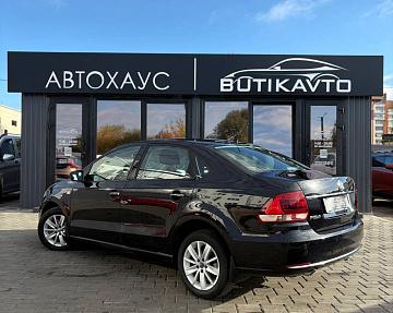 Volkswagen Polo Sedan I · Рестайлинг - фото 4