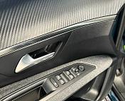 Peugeot 5008 II · Рестайлинг , 2021 г., механика, бензин - фото 9