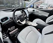 Toyota Prius IV (XW50) · Рестайлинг , 2018 г., вариатор, бензин - фото 10