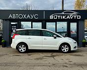 Peugeot 5008 I , 2011 г., механика, дизель  - фото 8