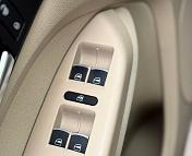 Volkswagen Touran I · 2-й рестайлинг , 2013 г., робот, дизель - фото 18