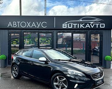 Volvo V40 II