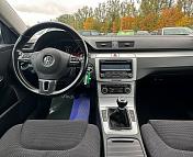 Volkswagen Passat B6 , 2010 г., механика, дизель - фото 7