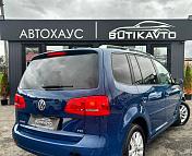 Volkswagen Touran I · 2-й рестайлинг , 2011 г., механика, дизель - фото 4