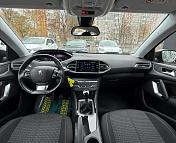 Peugeot 308 T9 · Рестайлинг , 2020 г., механика, бензин - фото 9