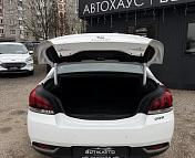 Peugeot 508 I · Рестайлинг , 2016 г., механика, дизель - фото 12