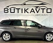 Peugeot 308 T9 · Рестайлинг , 2019 г., механика, дизель - фото 8