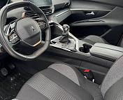 Peugeot 5008 II · Рестайлинг , 2022 г., механика, бензин - фото 10