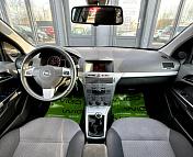 Opel Astra H · Рестайлинг , 2011 г., механика, бензин - фото 10