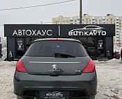 Peugeot 308 T7 · Рестайлинг , 2012 г., механика, дизель - фото 5