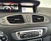 Renault Scenic III · 2-й рестайлинг , 2012 г., механика, дизель  - фото 11