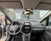 Opel Zafira B · Рестайлинг , 2009 г., механика, дизель - фото 9
