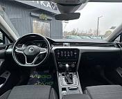 Volkswagen Passat B8 · Рестайлинг , 2019 г., робот, дизель - фото 9