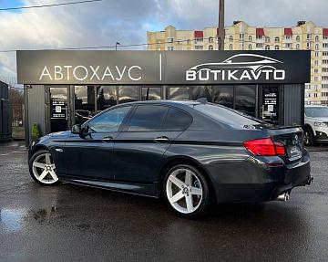 BMW 5 серия F10 F11 - фото 4