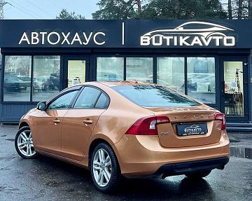 Volvo S60 II - фото 4