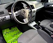 Opel Astra H · Рестайлинг , 2011 г., механика, бензин - фото 9