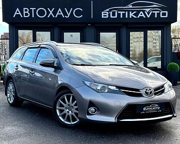 Toyota Auris II (E180)