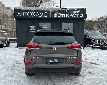 Hyundai Tucson III - фото 5