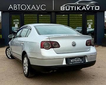 Volkswagen Passat B6 - фото 5