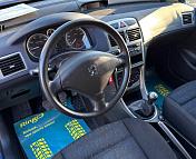 Peugeot 307 I · Рестайлинг , 2001 г., механика, бензин - фото 9