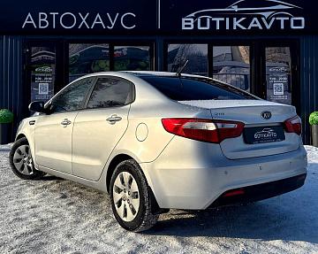 Kia Rio III - фото 4