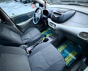 Nissan Almera Tino I , 2001 г., механика, дизель - фото 13