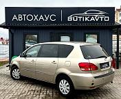 Toyota Avensis Verso I , 2003 г., механика, дизель - фото 5