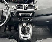 Renault Scenic III · 2-й рестайлинг , 2015 г., механика, дизель - фото 11