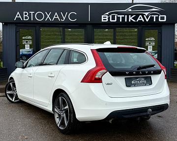 Volvo V60 I - фото 5