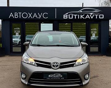 Toyota Verso I · Рестайлинг - фото 2