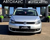 Volkswagen Touran I · 2-й рестайлинг , 2010 г., механика, дизель - фото 2