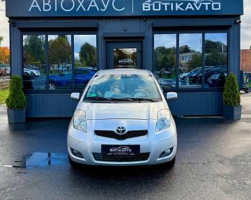 Toyota Yaris II (XP9) · Рестайлинг - фото 2