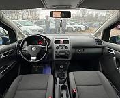 Volkswagen Touran I · Рестайлинг , 2009 г., механика, дизель - фото 9