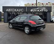 Peugeot 308 T7 · Рестайлинг , 2011 г., механика, дизель - фото 4