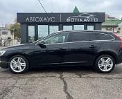 Volvo V60 I · Рестайлинг , 2014 г., механика, дизель - фото 4