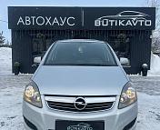 Opel Zafira B · Рестайлинг , 2011 г., механика, дизель - фото 2