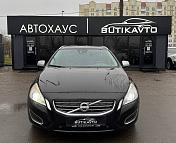 Volvo V60 I , 2011 г., механика, дизель - фото 2