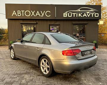 Audi A4 B8  - фото 4