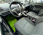 Toyota Verso I · Рестайлинг , 2014 г., механика, дизель - фото 10